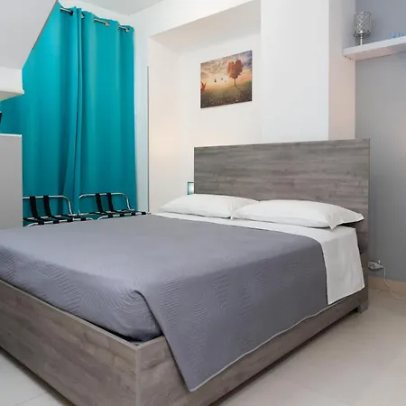 Madagi Beachfront Aparthotel 4*