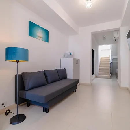 Madagi Beachfront 4*