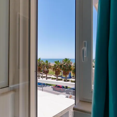 Madagi Beachfront 4*