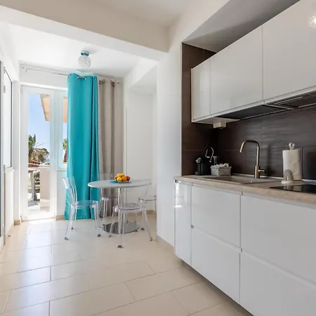 Aparthotel Madagi Beachfront Pozzallo