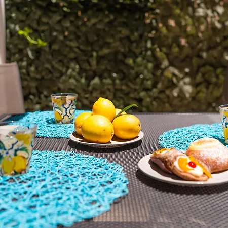 Aparthotel Madagi Beachfront 4*